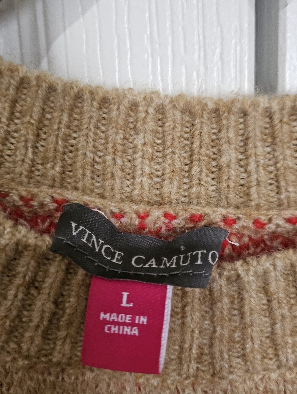 NWT Vince Camuto Heart Print Sweater Women’s Large Camel Red Hearts Crew Neck Kn - Picture 9 of 11